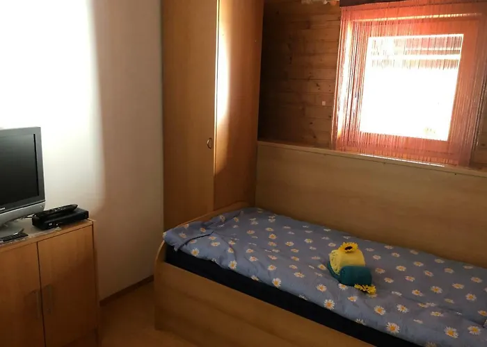 Prenocisca Recnik Oda ve Kahvaltı Hočko Pohorje