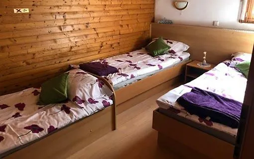 Prenocisca Recnik 3* Хочко Погорье